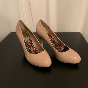 GUC Nude Madden Girl Heels